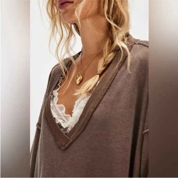 NWT Free People Free Venice V-Neck Sweatshirt In Brown Bear Size Large - Picture 4 of 5
